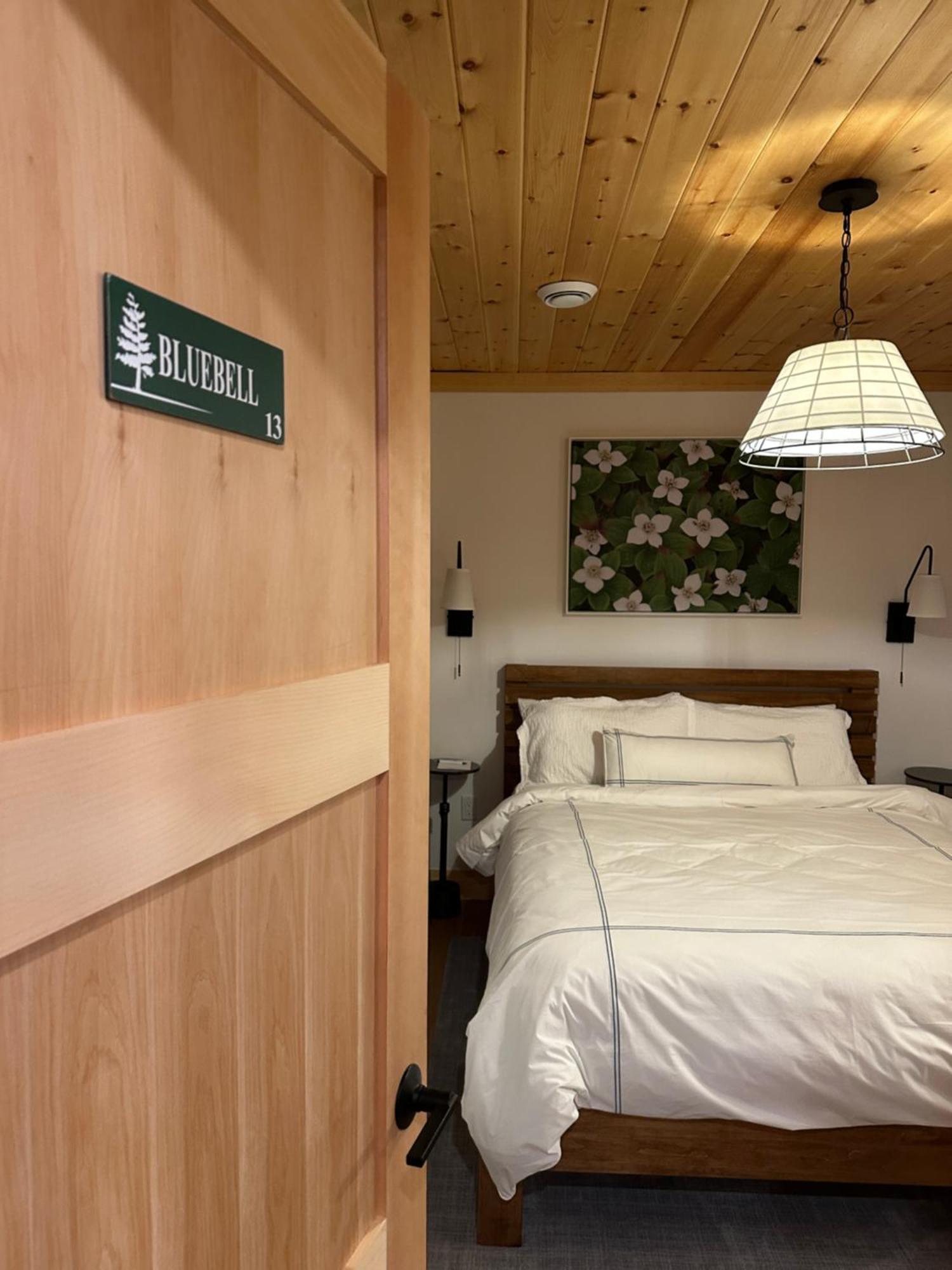 Hotel Haliburton Post House à Minden Extérieur photo